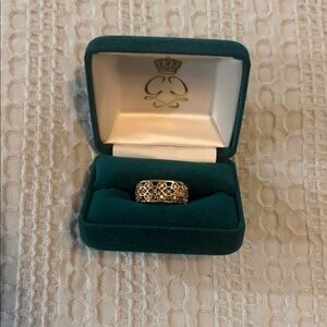 Elegant Princess Grace Collection ring